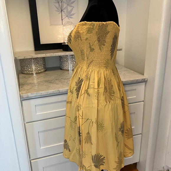 Yellow Strapless Halter Floral Print Summer Dress/Beach - Picture 3 of 15